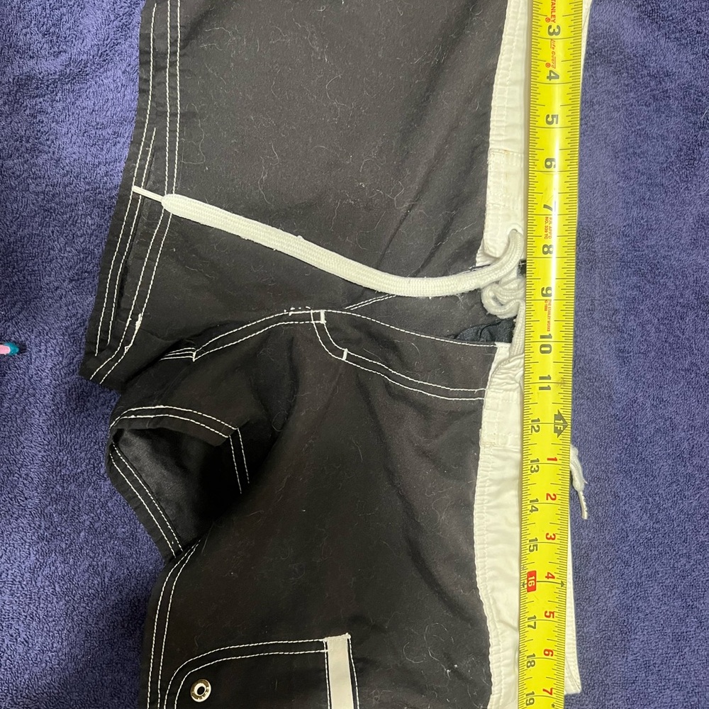 Used Roxy board short  13 - Picture 16 of 16